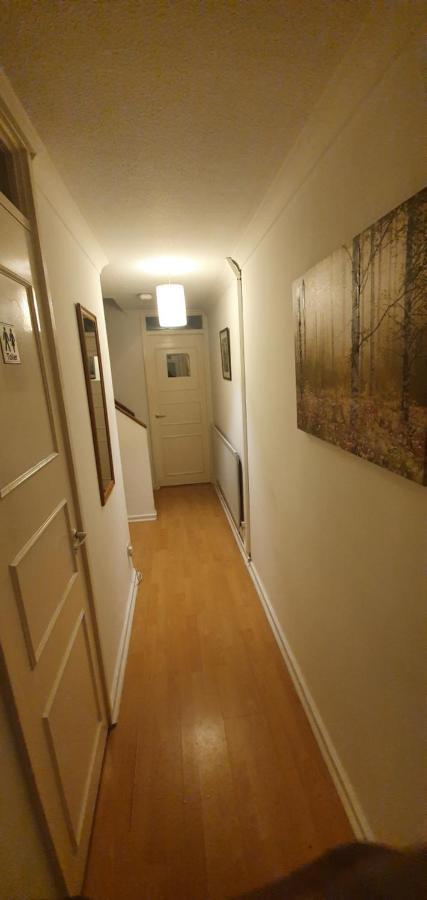 Spacious And Serene Stay Near Milton Keynes Centre Willen 外观 照片